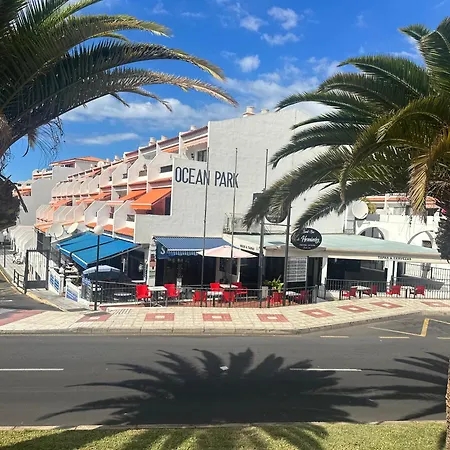 In Ocean Park Ii, Costa Adeje, Tenerife アデヘ